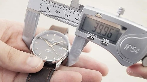 How To Wear A Watch Inside Wrist