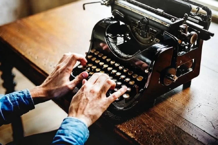 Top 8 Best Manual Typewriter Reviews